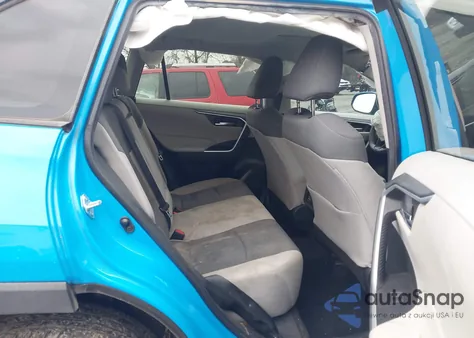 2021 Toyota Rav4 Xle из США, поврежденный, VIN 2T3W1RFV1MW172702